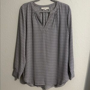 LOFT Black & White Patterned V-Neck Blouse